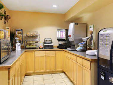 Baymont Inn & Suites By Wyndham Anchorage Airport Екстер'єр фото
