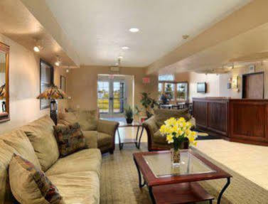 Baymont Inn & Suites By Wyndham Anchorage Airport Екстер'єр фото