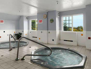 Baymont Inn & Suites By Wyndham Anchorage Airport Екстер'єр фото