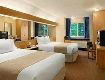 Baymont Inn & Suites By Wyndham Anchorage Airport Екстер'єр фото